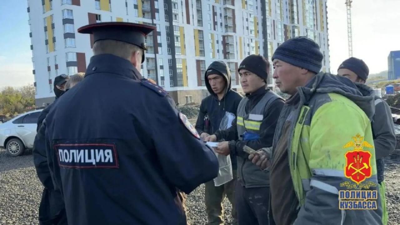 После рейда в Новокузнецке 5 иностранцев выдворят за пределы России — Кемерово Сейчас