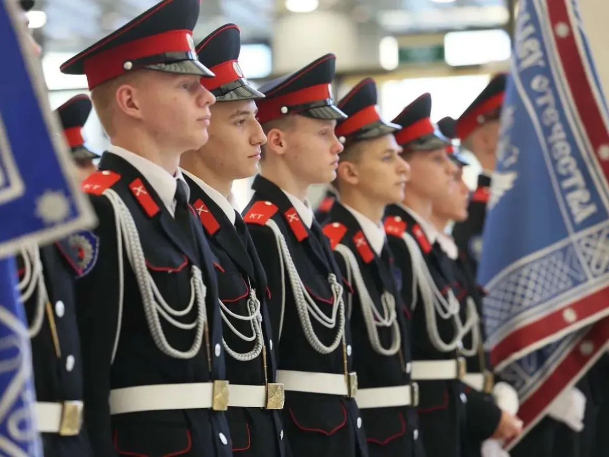 Кропоткинскому казачьему кадетскому корпусу вручили переходящее знамя Президента России