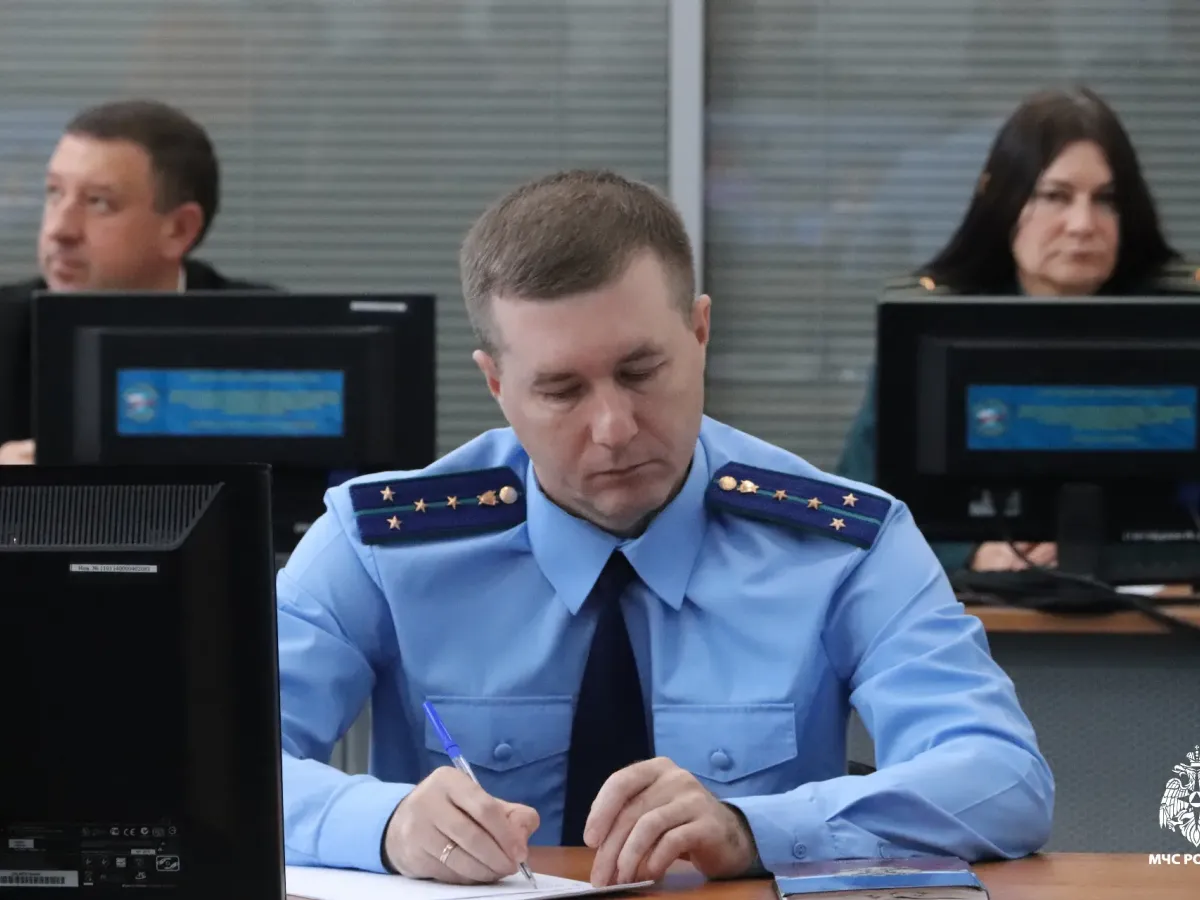 В краевом МЧС обсудили усиление контроля за обращением пожарно-технической продукции