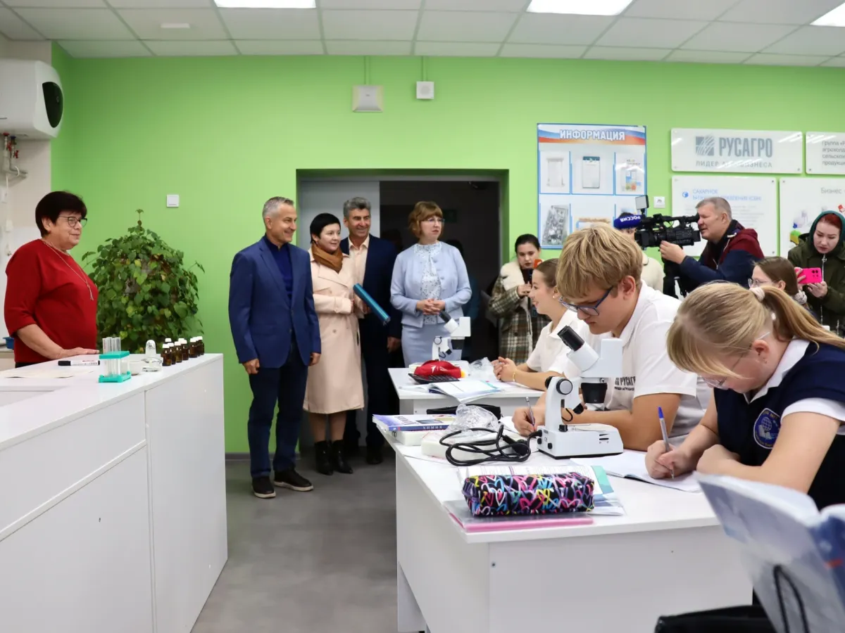 В Советском районе осмотрели сахарный комбинат и отремонтированный детский сад