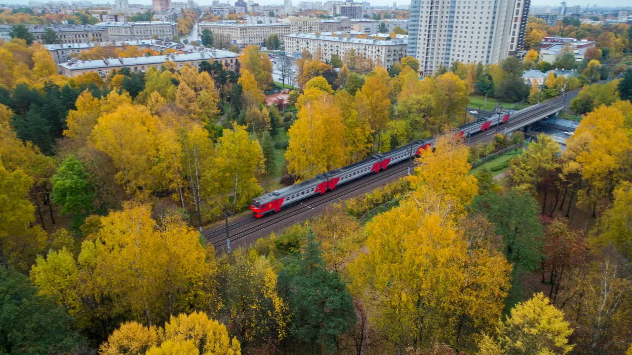 Северо-Западная пригородная пассажирская компания перевезла 9,1 млн пассажиров в сентябре — Мурманск Сейчас