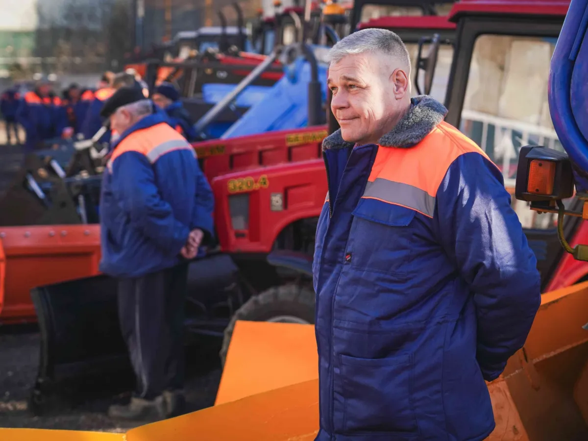В Ленинском районе проверили готовность дорожной техники к зимнему периоду