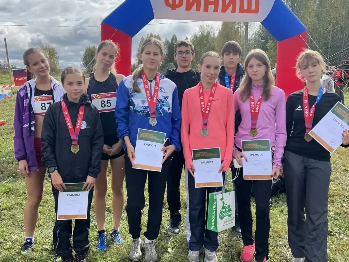Новосибирские спортсмены завоевали медали в кёрлинге, бадминтоне, лёгкой атлетике, борьбе и снукере