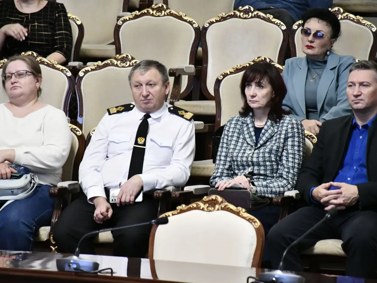 Для служащих Новосибирской области провели лекцию по медиаграмотности