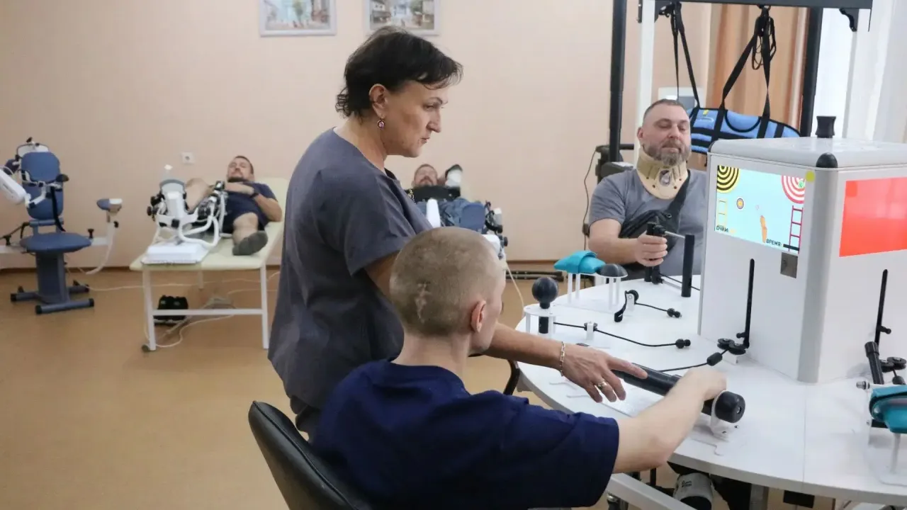 В центре «Защитник» появилось новое оборудование для восстановления ветеранов СВО — Новосибирск Сейчас
