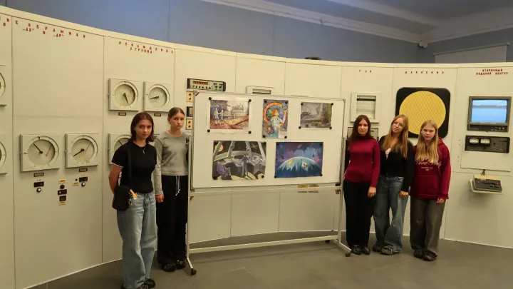 На Первой в мире АЭС показали рисунки победителей конкурса «Гагарин. Точка отсчёта» — Настоящий Обнинск