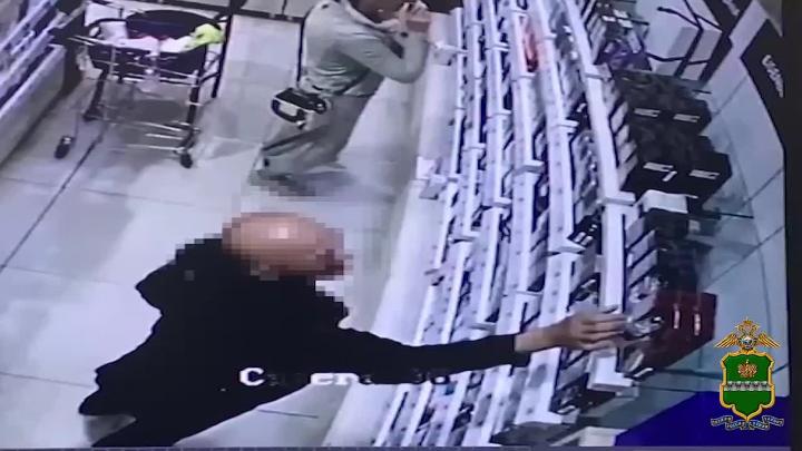 В Калуге возбудили дело о краже парфюмерной воды из магазина — Настоящий Обнинск
