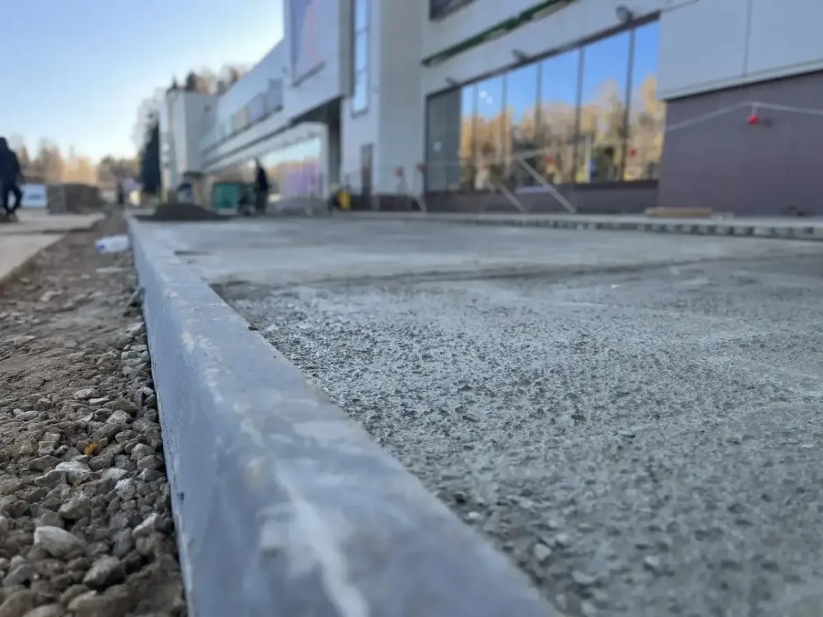 У Экобазара заменили участок теплосети, на баланс приняли КНС-51