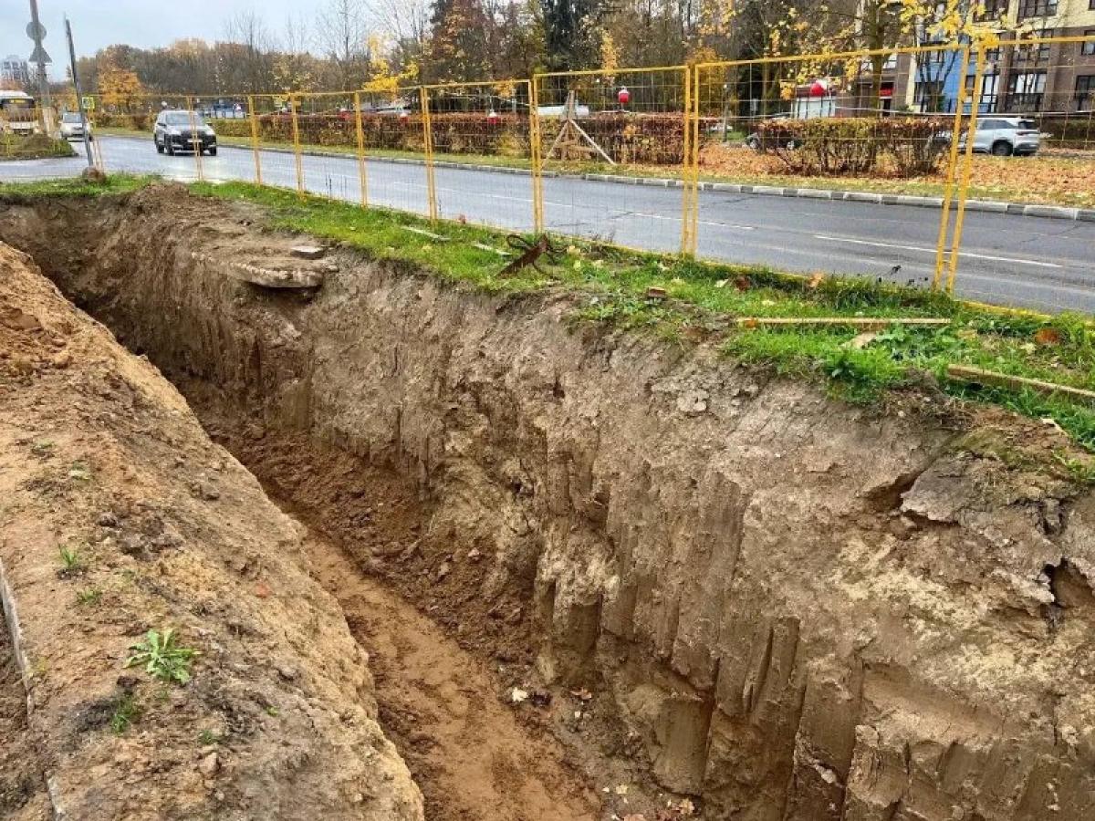 В Обнинске продолжается реконструкция водопровода на участке у проспекта Ленина