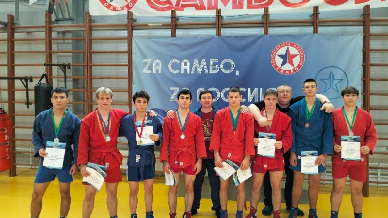 Обнинские самбисты завоевали 17 медалей на чемпионате Калужской области — Настоящий Обнинск