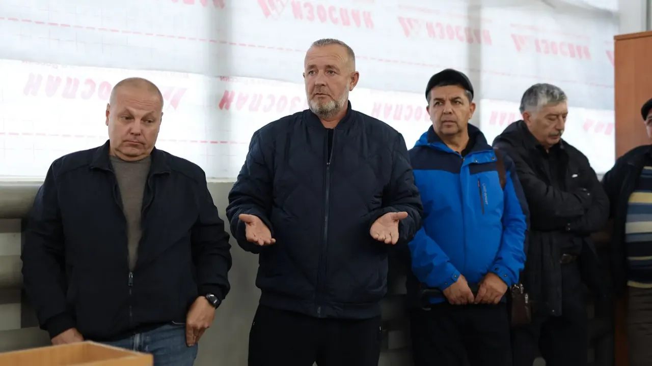 В автобусах Обнинска обсудили проблему зацеперов — Настоящий Обнинск