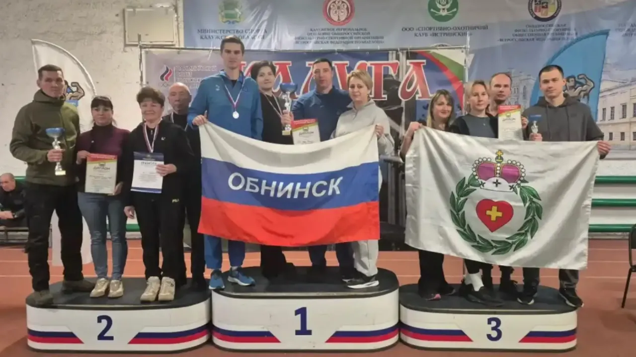 Сборная команда администрации и Собрания города победила в пулевой стрельбе — Настоящий Обнинск