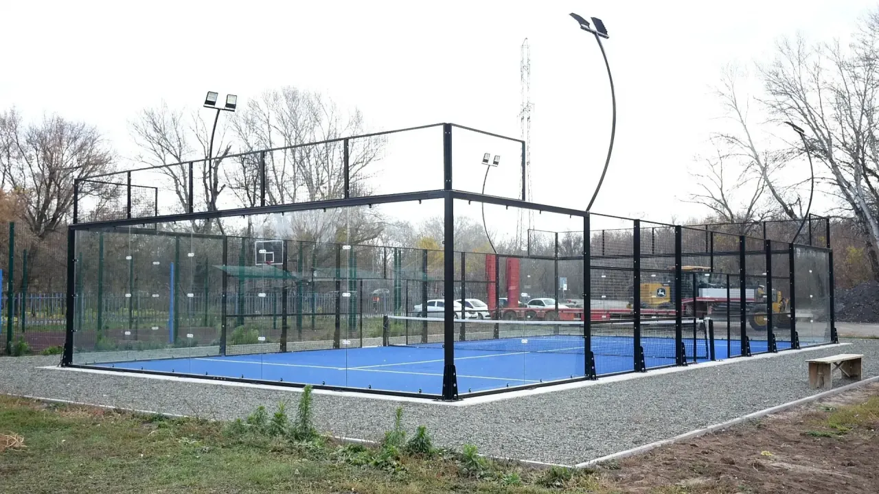 У спортшколы № 3 в Оренбурге продолжается благоустройство территории — Оренбург Сейчас