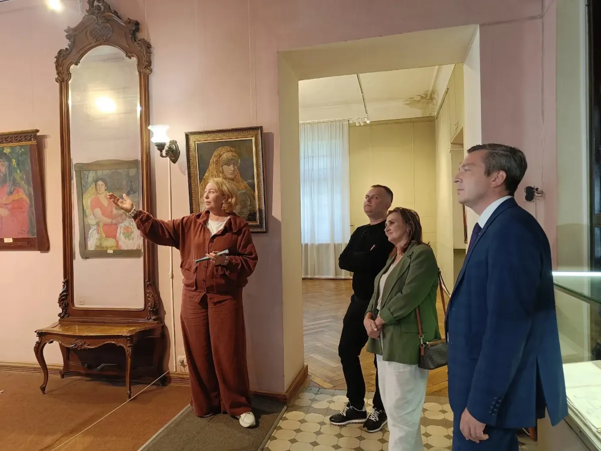Эксперты конкурса «Семейная столица России» посетили Пензенскую картинную галерею