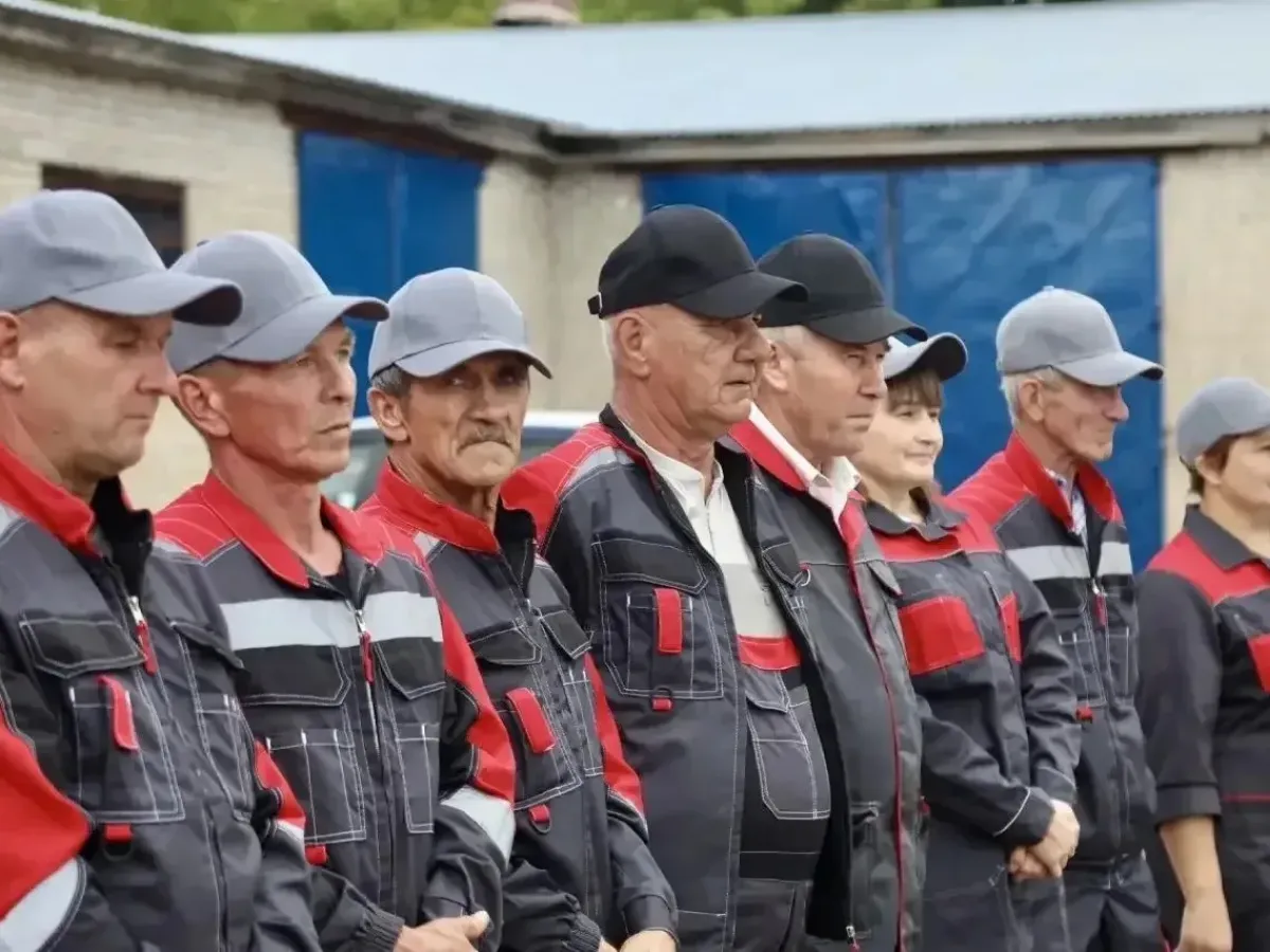 Олег Мельниченко посетил сельхозпредприятие «Искра-Агро» в Сосновоборском районе
