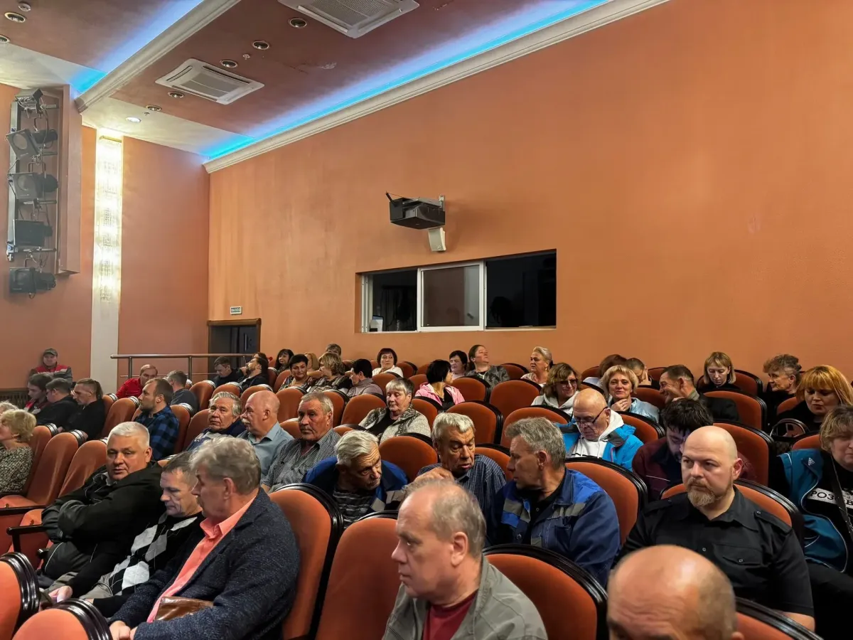 В Пензенском драмтеатре наградили сотрудников за подготовку фестиваля «Абашевские узоры»