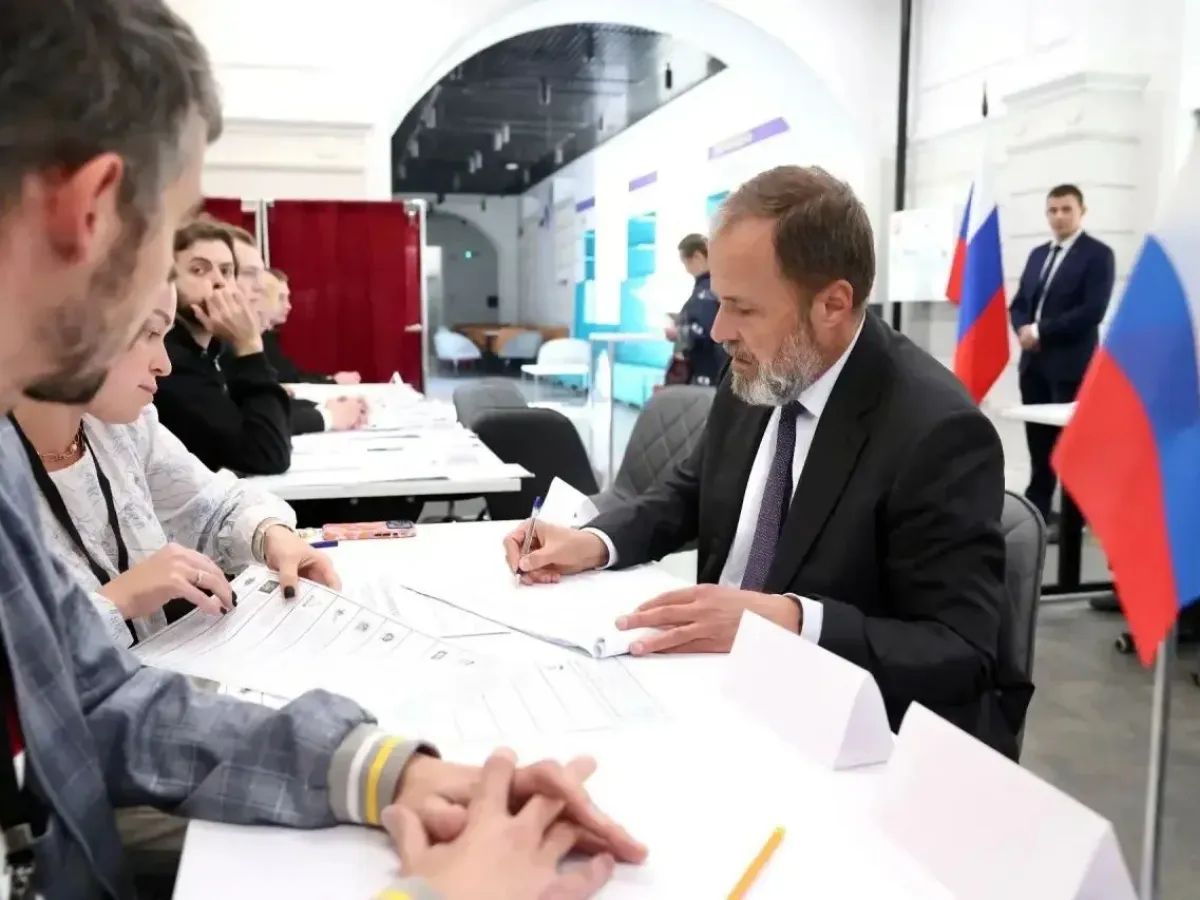 Игорь Комаров проголосовал на выборах депутатов Государственной Думы