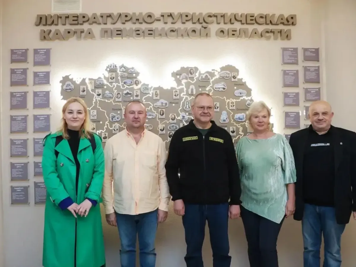 В правительстве Пензенской области открыли четвертый этап выставки «Земляки»