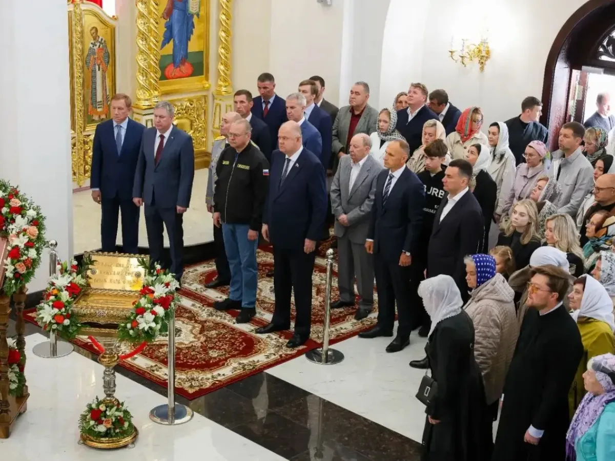 В Лугометрии после освящения храма поддержали идею мемориала защитникам Отечества