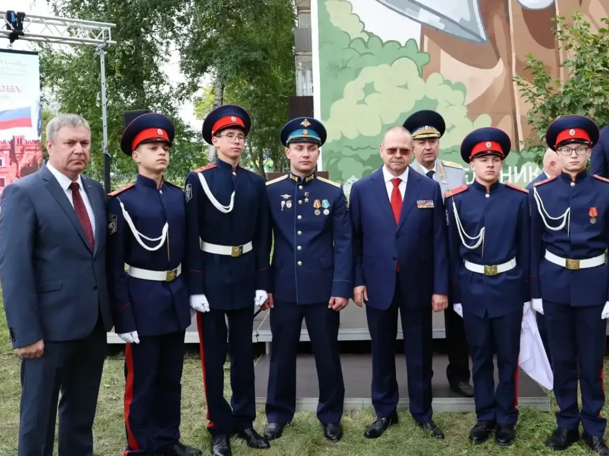 В Пензе открыли мурал с Петром Котельниковым