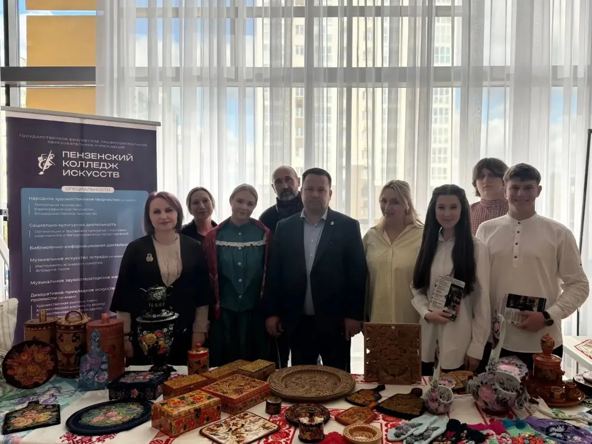 В Доме офицеров отметили День среднего профессионального образования в сфере культуры