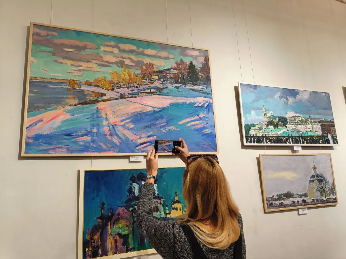 В Пензенской картинной галерее открылась юбилейная выставка Алексея Каменева