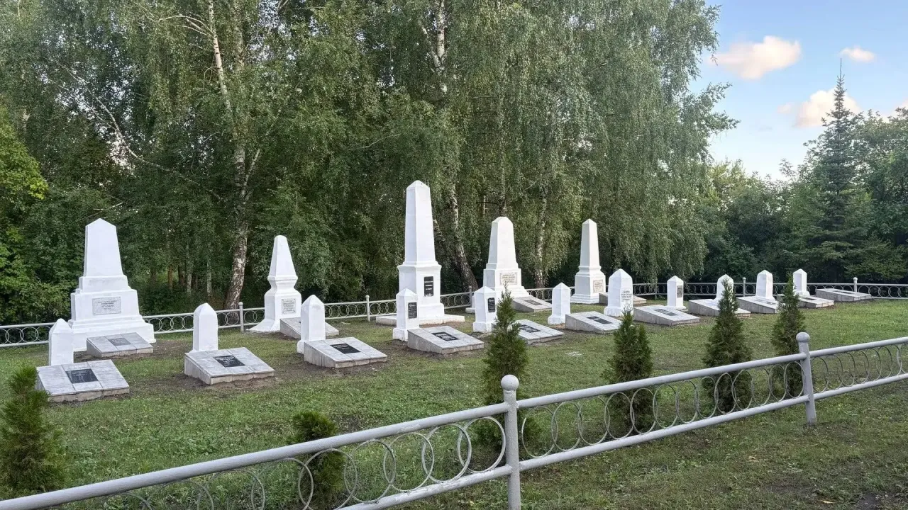 В Белинском отремонтировали могилу хирурга Аркадия Сойнова — Пенза Сейчас
