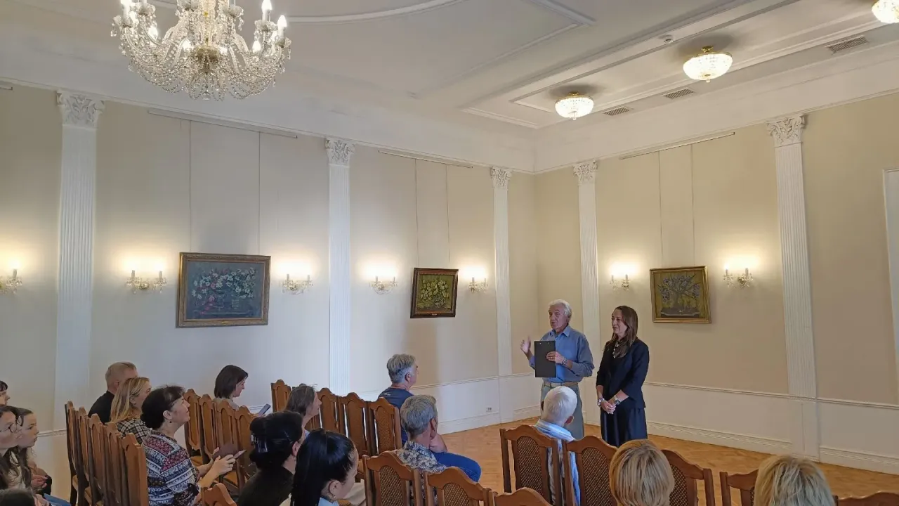 В Губернаторском доме Пензы открылась выставка Юлии Кузнецовой — Пенза Сейчас