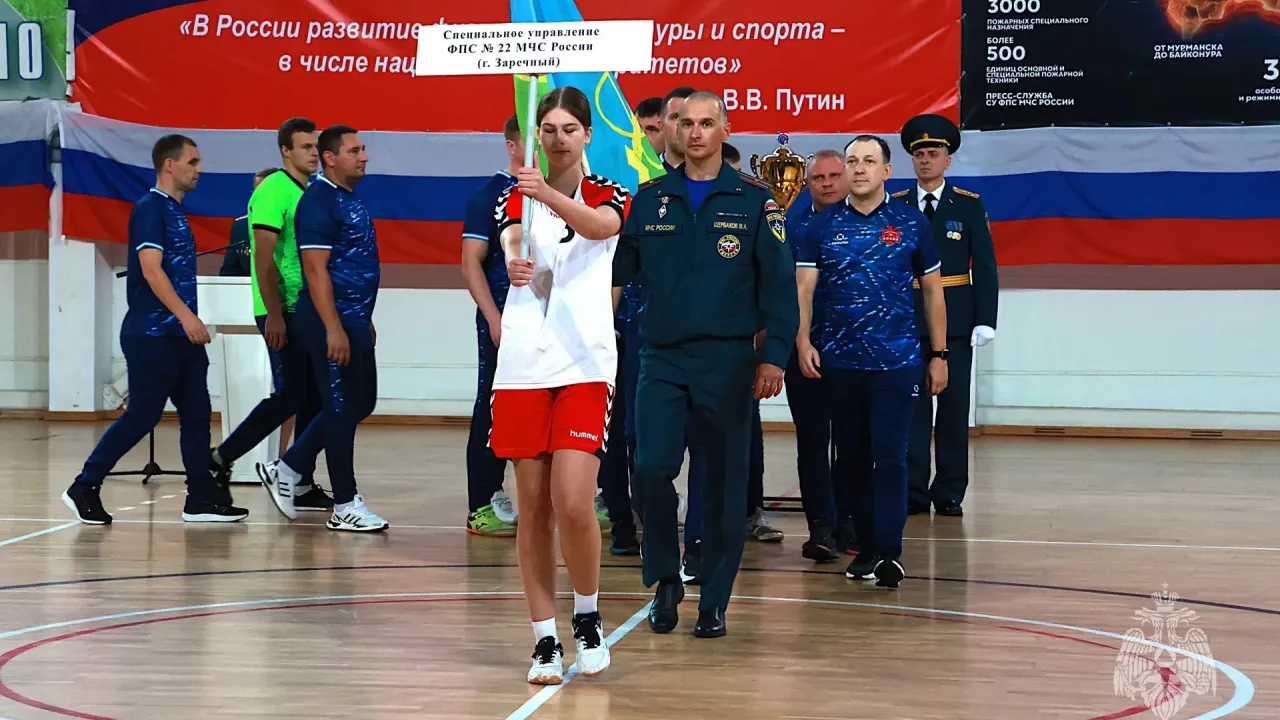 Команда Специального управления ФПС № 22 МЧС России стала вице-чемпионом турнира по мини-футболу — Пенза Сейчас