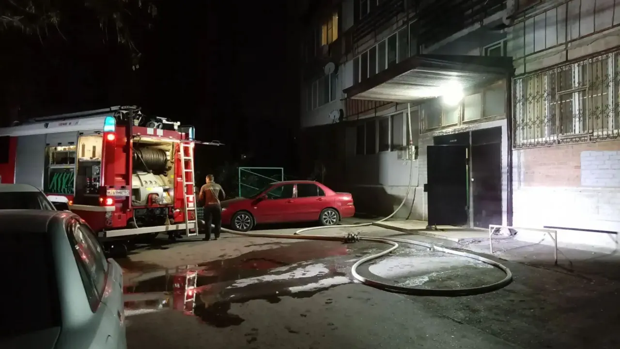 В ночном пожаре в многоэтажке в Волгодонске погиб мужчина — Ростов-на-Дону Сейчас