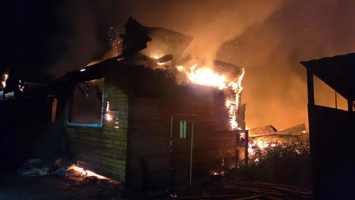 В Тюмени собирают помощь для жителей поселка Славянского после пожара — Тюмень Сейчас