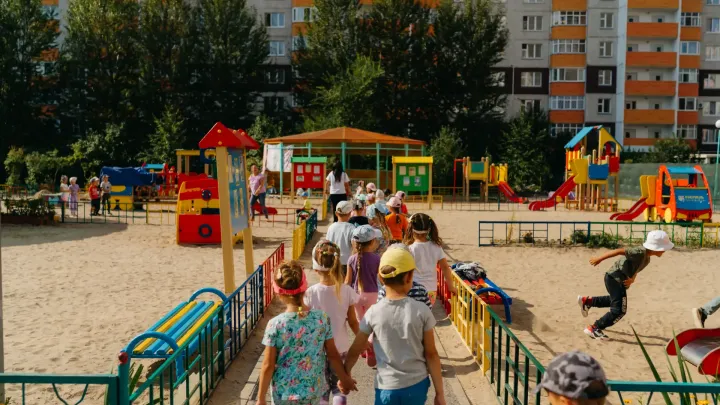 Детей педагогов в Тюменской области будут принимать в детсады в первую очередь — Тюмень Сейчас