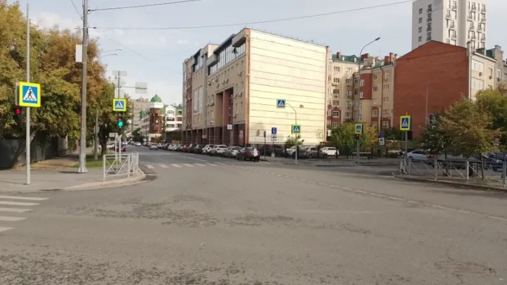 В Тюмени задержали подозреваемого в краже банковской карты у посетительницы клуба — Тюмень Сейчас