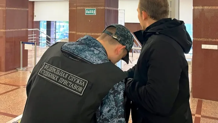 В Тюменском областном суде у посетителя при досмотре нашли складной нож — Тюмень Сейчас