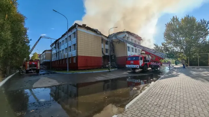 В Тюмени проверяют возгорание кровли школы №65 — Тюмень Сейчас