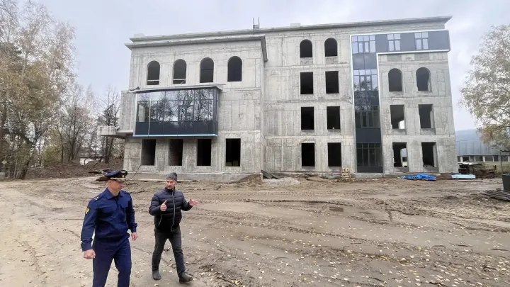 В Тюмени проверили строительство детской школы искусств имени В.В. Знаменского — Тюмень Сейчас
