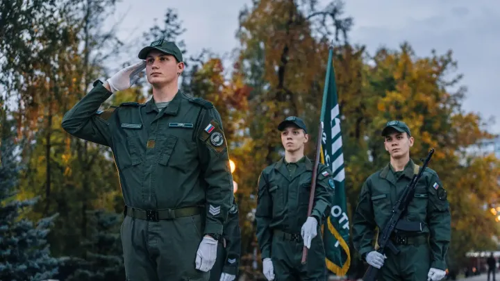 В Тюмени открыли новый сезон патриотического курса «Плечом к плечу» — Тюмень Сейчас