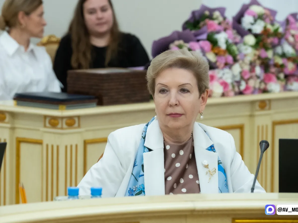 Александр Моор встретился с активом Союза женщин Тюменской области