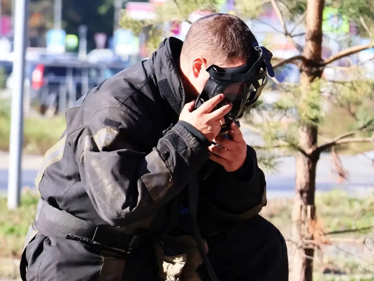 В Тюмени 37 огнеборцев приняли участие в соревнованиях «Вертикальный вызов»