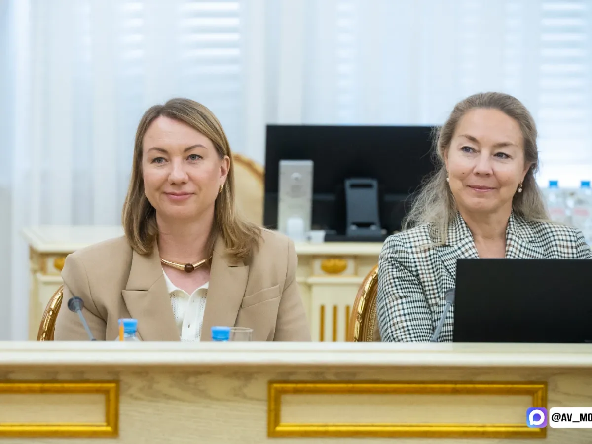 Александр Моор встретился с активом Союза женщин Тюменской области