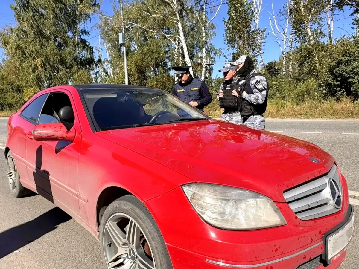 В Тюмени совместный рейд судебных приставов и ГАИ: арестованы 8 автомобилей, изъяты 3 машины
