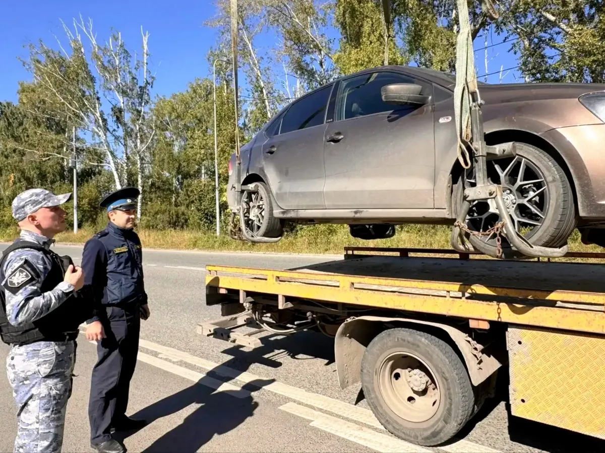 В Тюмени совместный рейд судебных приставов и ГАИ: арестованы 8 автомобилей, изъяты 3 машины