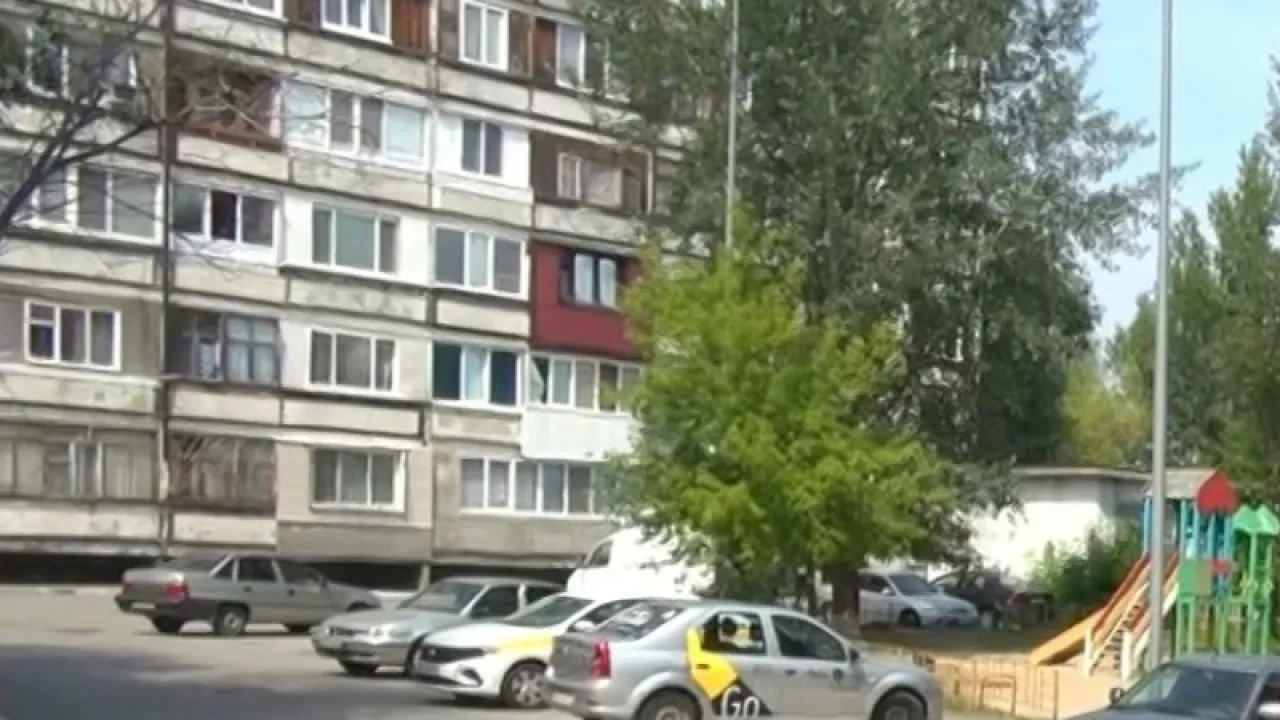 В Тюмени молодой человек обокрал квартиру собственной матери на 27 тысяч рублей — Тюмень Сейчас