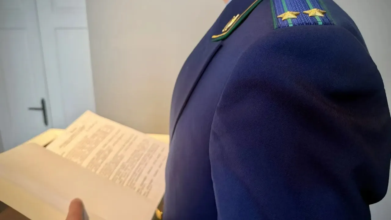 Прокуратура через суд обязала отремонтировать муниципальное жилье в Аромашевском районе — Тюмень Сейчас