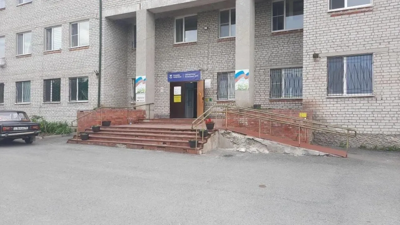 Прокуратура добилась установки нового пандуса в поликлинике Омутинского — Тюмень Сейчас