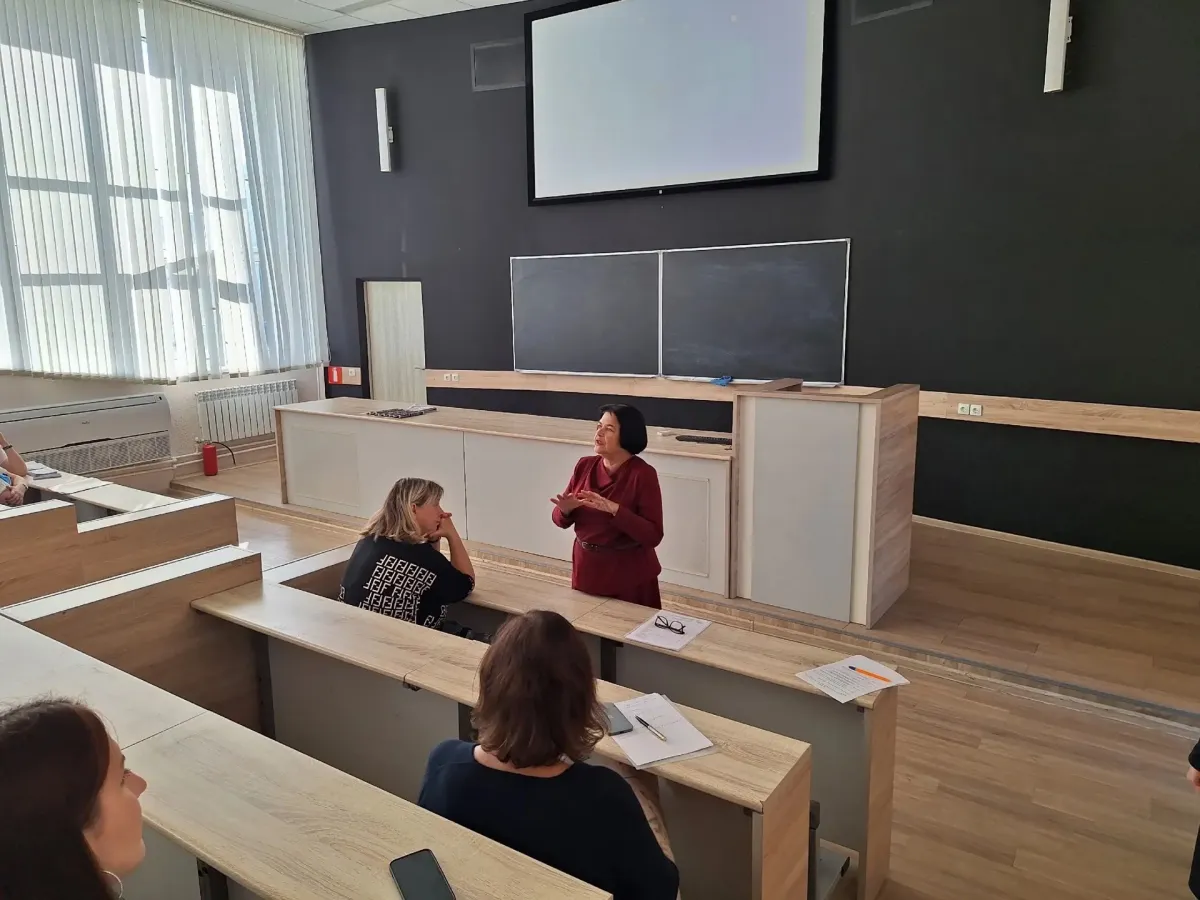 Студенты историко-филологического факультета УлГПУ встретились с работодателями