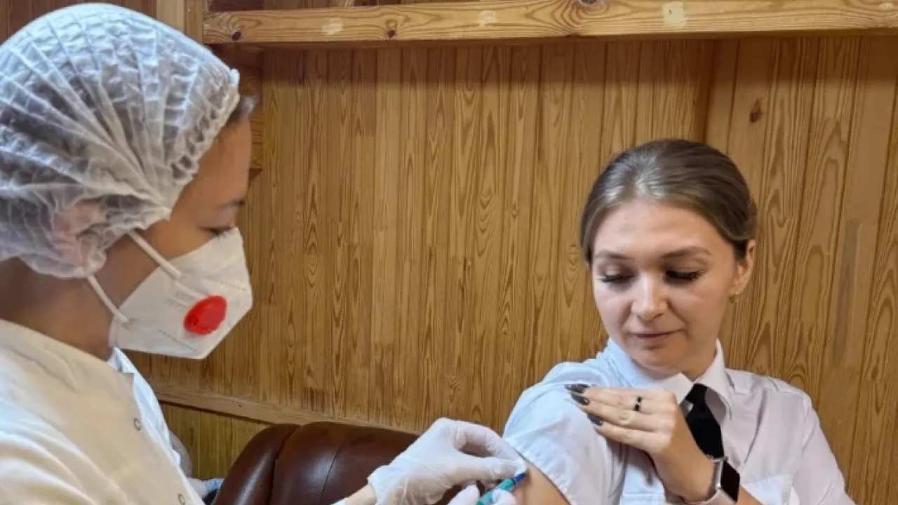 Сотрудники Роспотребнадзора по Ульяновской области прошли вакцинацию против гриппа — Ульяновск Сейчас
