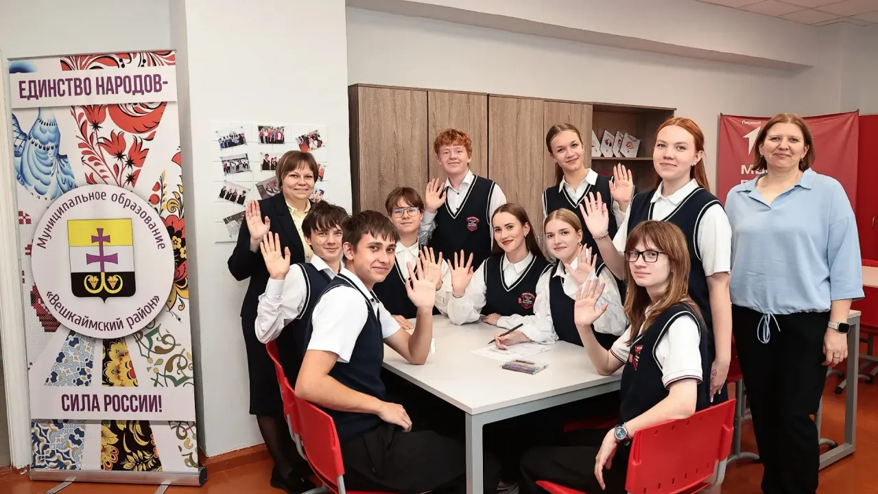 В Вешкаймском районе отчитались о ремонте лицея, библиотеки и дорог — Ульяновск Сейчас